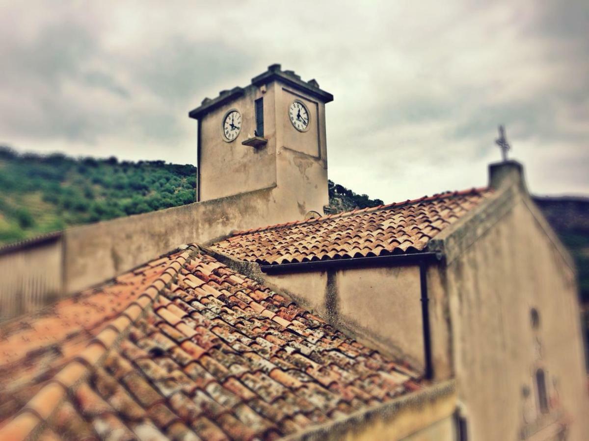 The Clock Houses Borgo Gallodoro Letojanni Extérieur photo